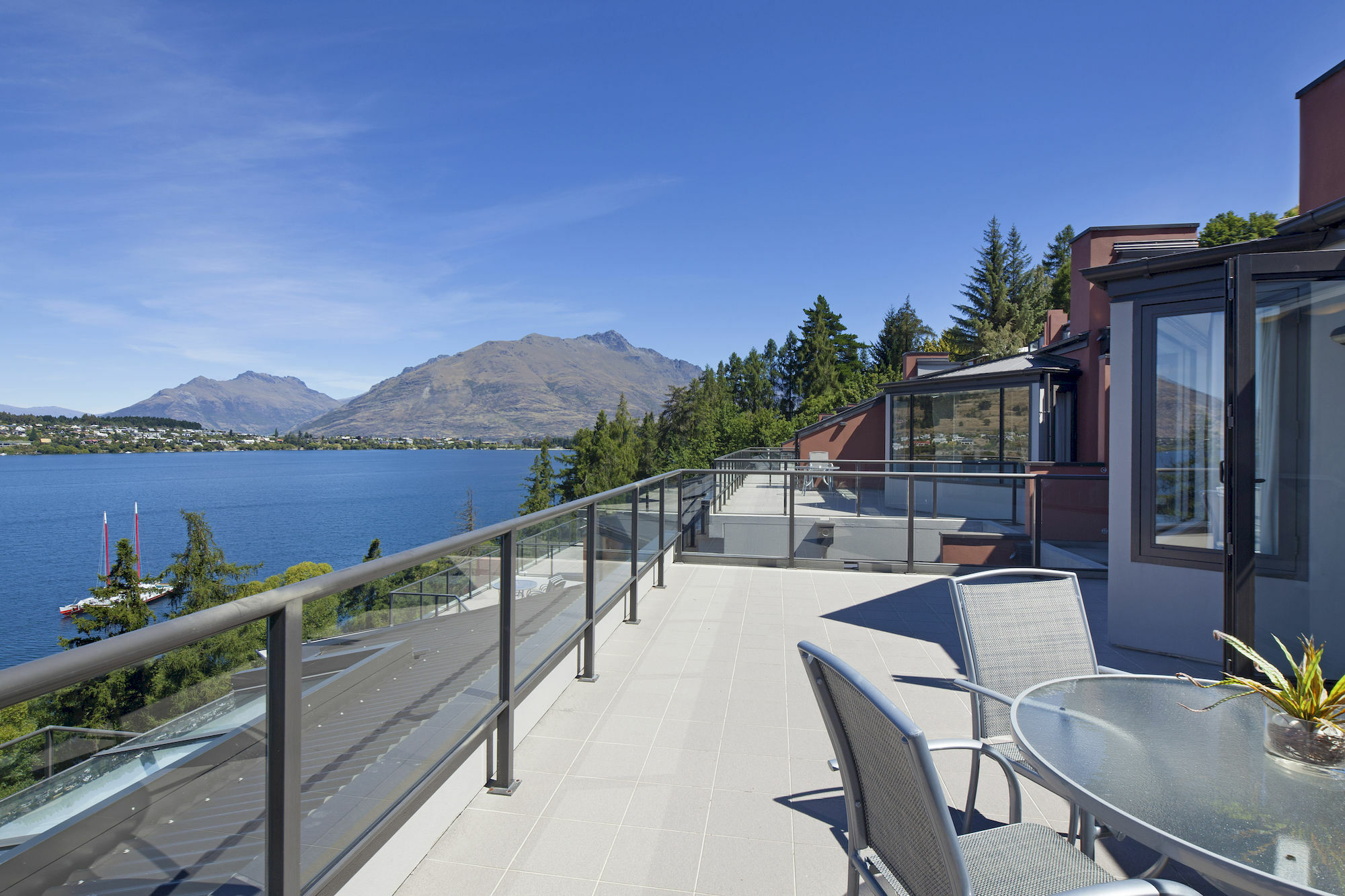 Luxury Lake Suites Queenstown Exterior photo