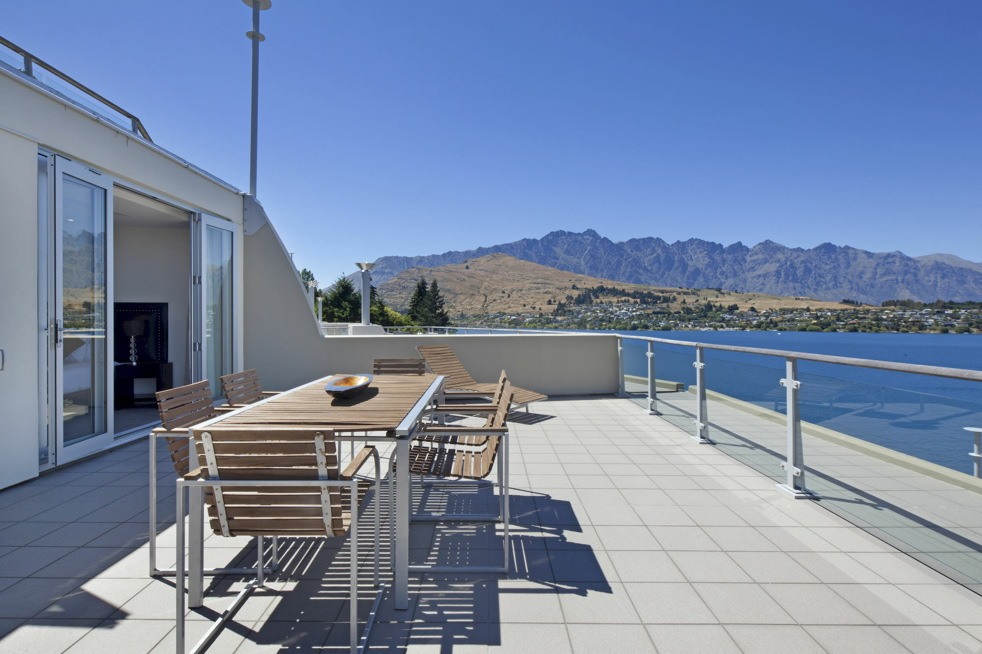 Luxury Lake Suites Queenstown Exterior photo