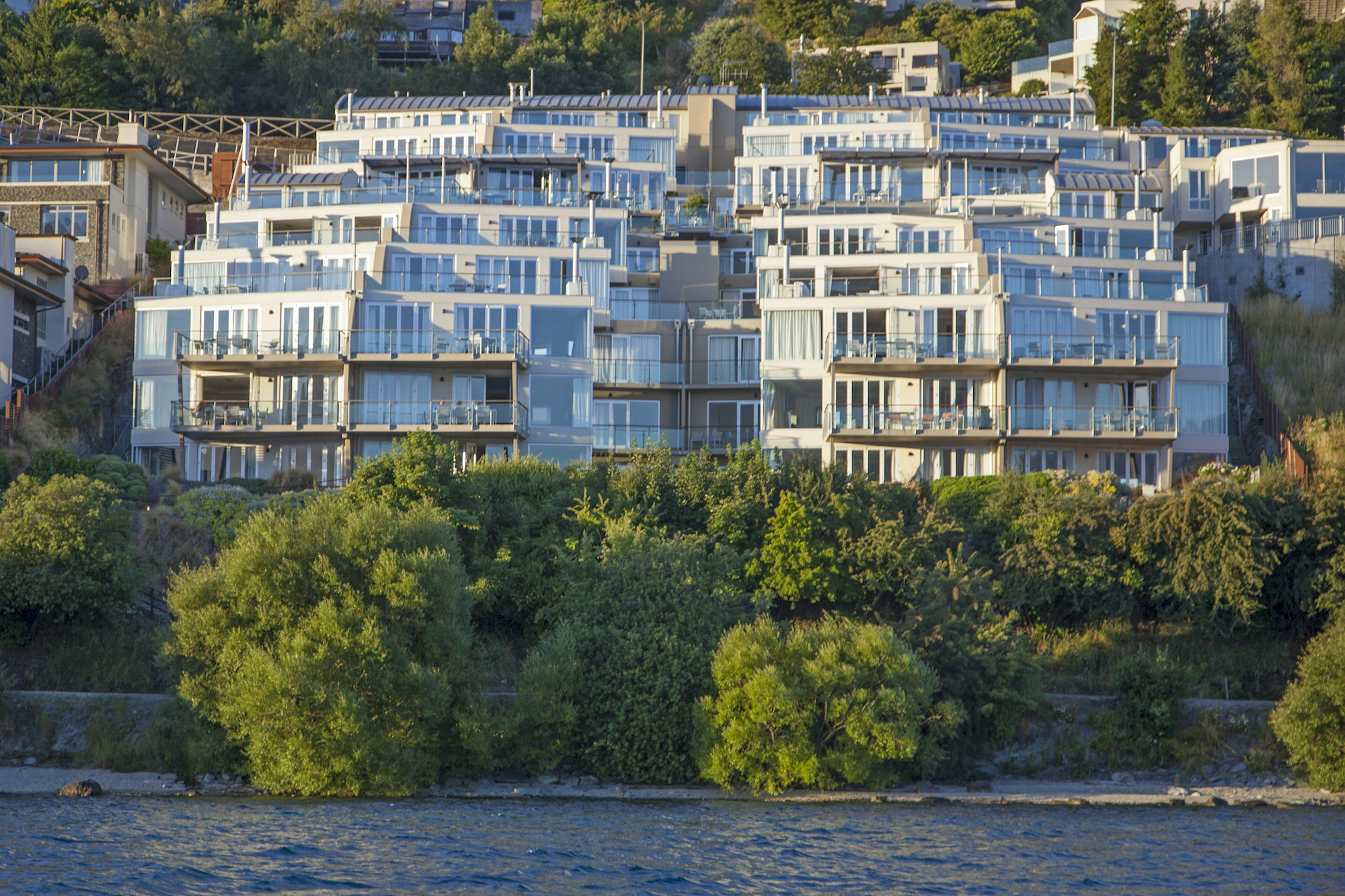 Luxury Lake Suites Queenstown Exterior photo