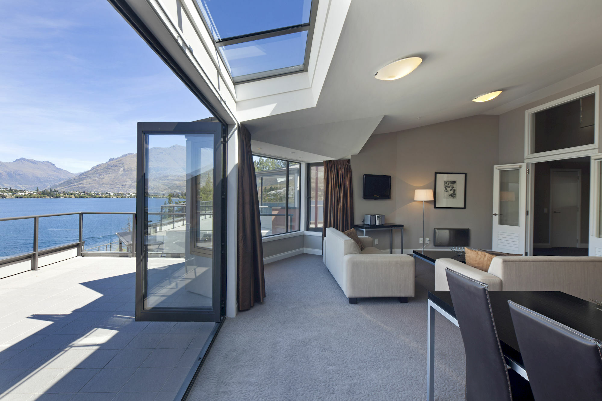 Luxury Lake Suites Queenstown Exterior photo